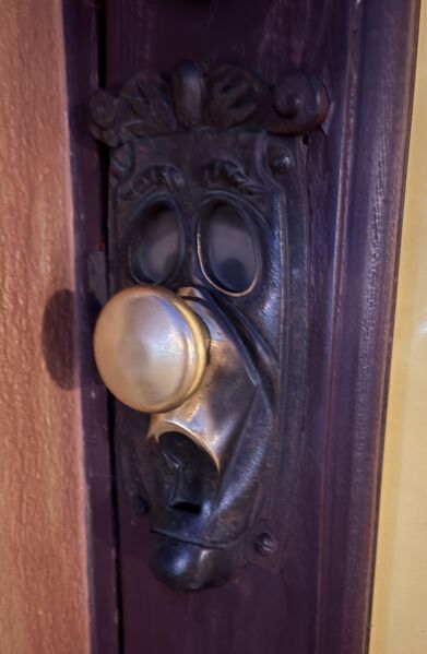 File:Insurance-company-doorknob.jpg